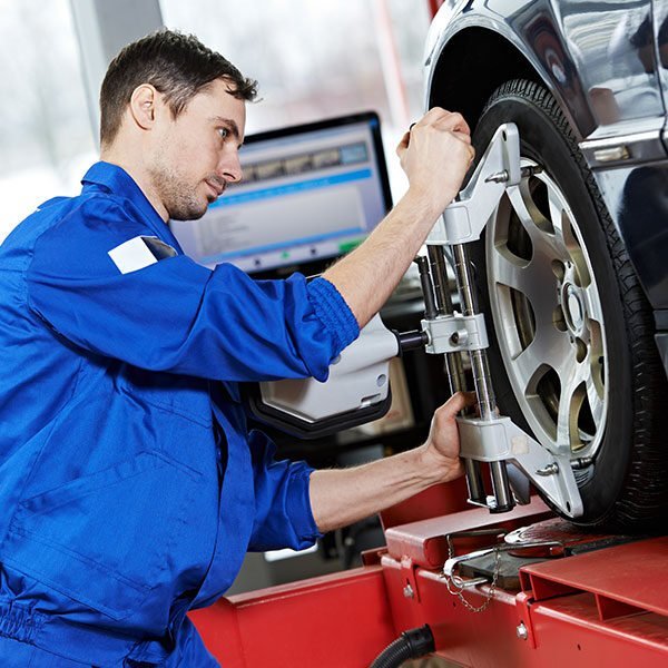 Centro Automotivo (11) 2213-6160 Tudo para o seu carro você encontra aqui. Todas as peças e serviços com garantia. A maior varejista do Brasil, Pensou mecânica, pintura e tudo mais. Visite já, nossa oficina. Av Inconfidência Mineira 258 Vila Rica SP.